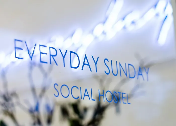 旅馆 Everyday Sunday Social *