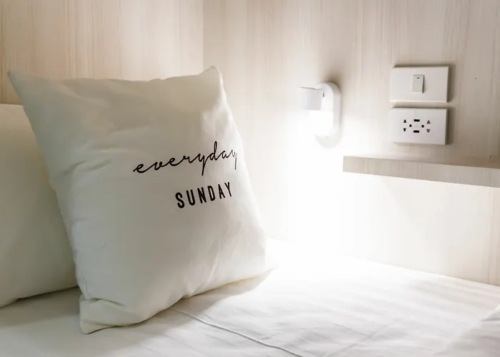 Everyday Sunday Social 旅馆
